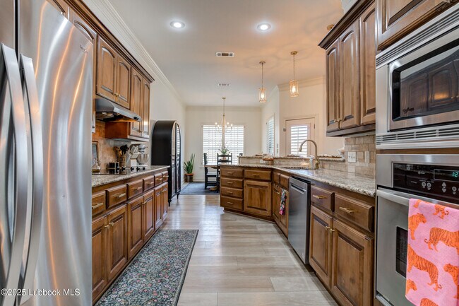 Building Photo - 5512 103rd St