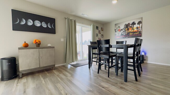 Building Photo - 5+ Bedroom Home in NE Lacey on Large Lot with Long Lake access plus A/C!