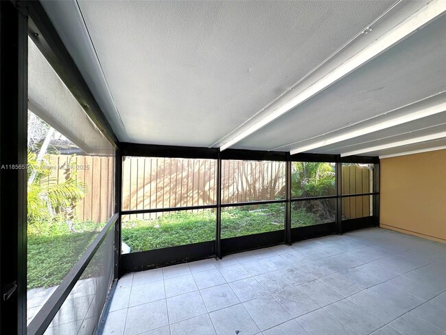 Building Photo - 6731 Kingsmoor Way
