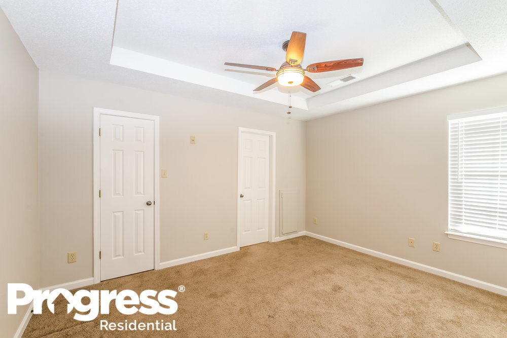 Building Photo - 40 Spring Valley Dr