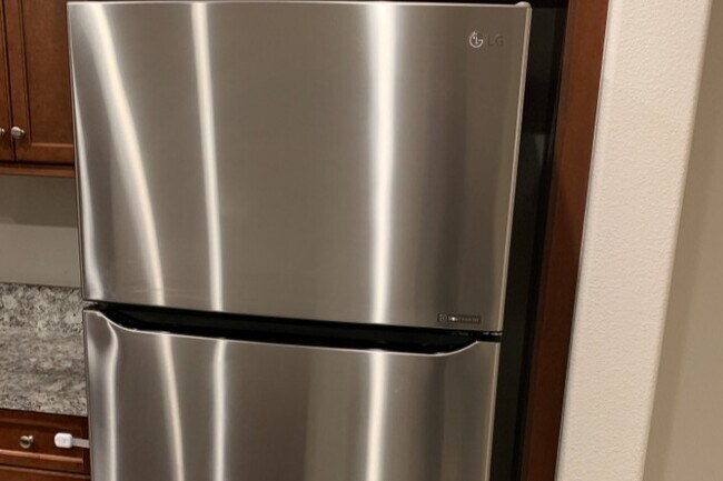 Building Photo - 6050 Dublin Blvd