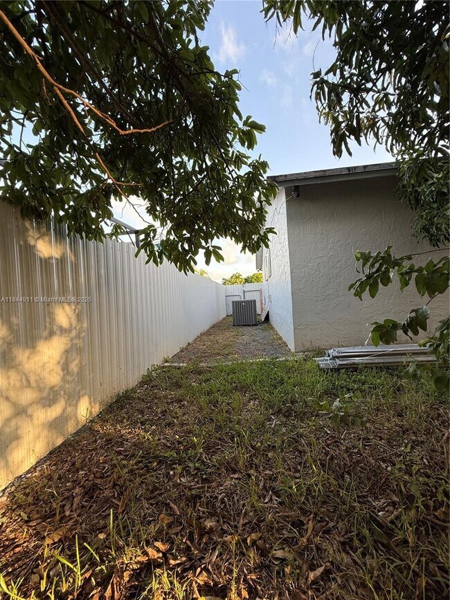 Building Photo - 13237 SW 257th Terrace