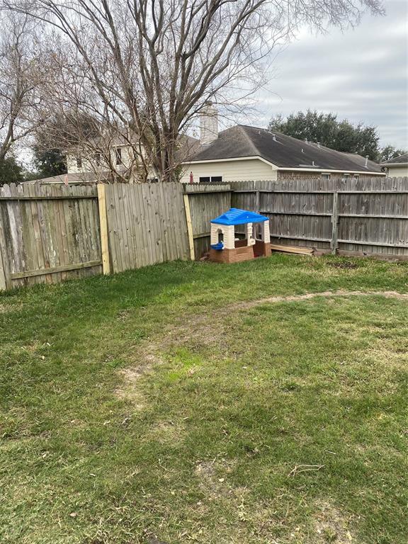 Building Photo - 211 Brazos Gardens Dr