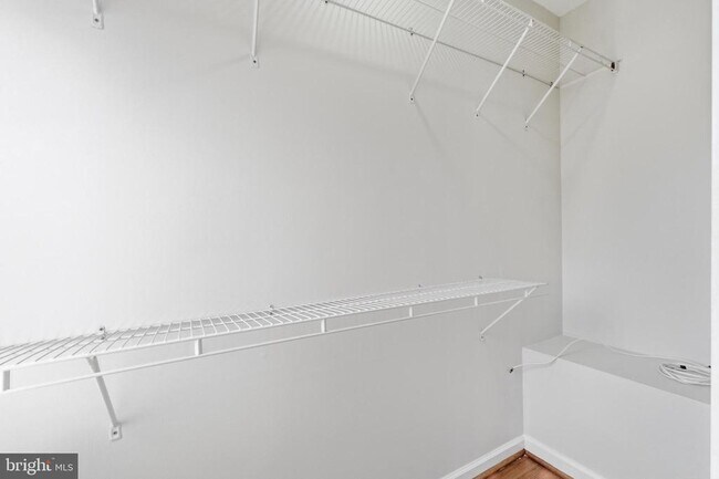Building Photo - 2712 6th St NE