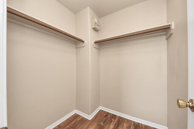 Building Photo - 19438 Juniper Vale Cir