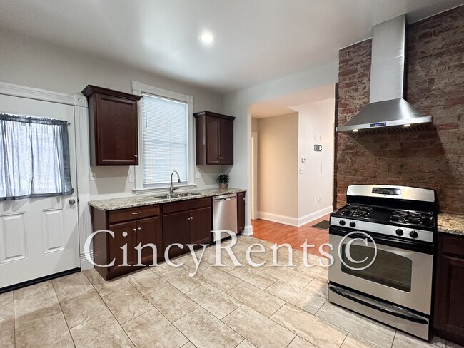 Building Photo - 3942 Hazel Ave