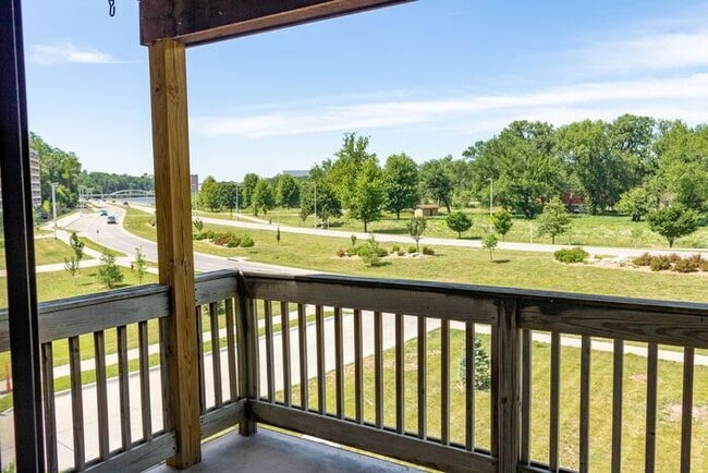 Building Photo - $1,575 | 3 Bedroom, 2 Bathroom Condo | Cat Friendly | Available for August 1st, 2026 Move In!