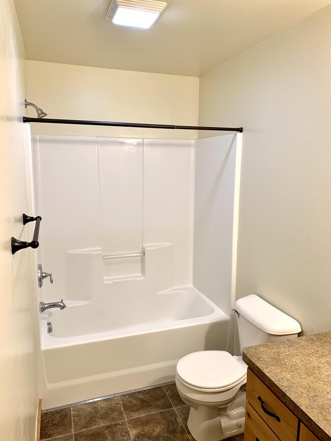 Building Photo - 1234 Phoenix Ave