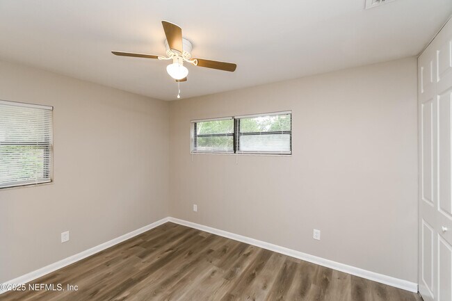 Building Photo - 7506 Centauri Rd