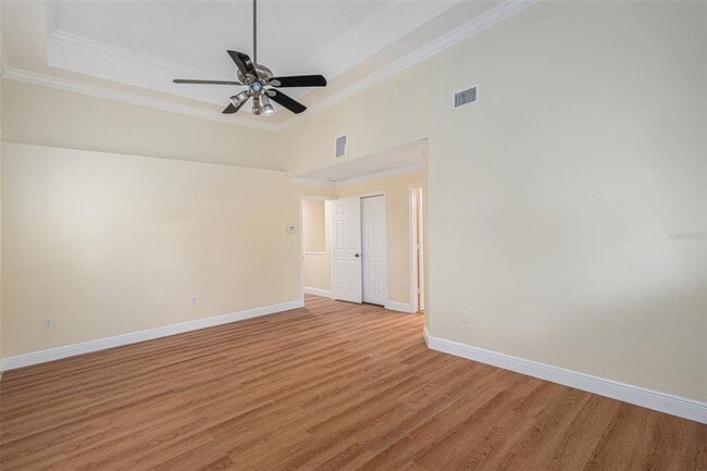 Building Photo - 111 S Melville Ave