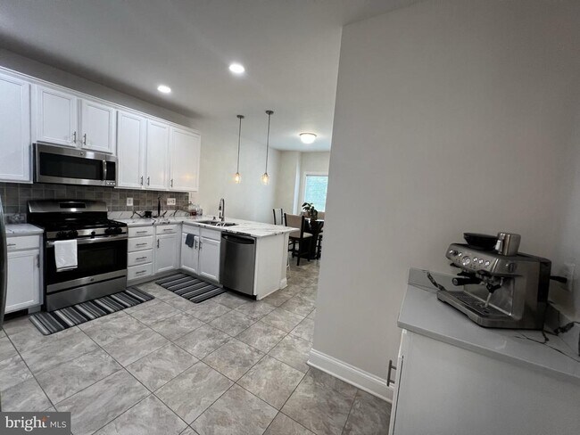 Building Photo - 25622 Creek Run Terrace