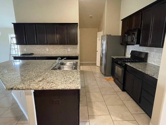 Building Photo - 17638 Rose Summit Ln