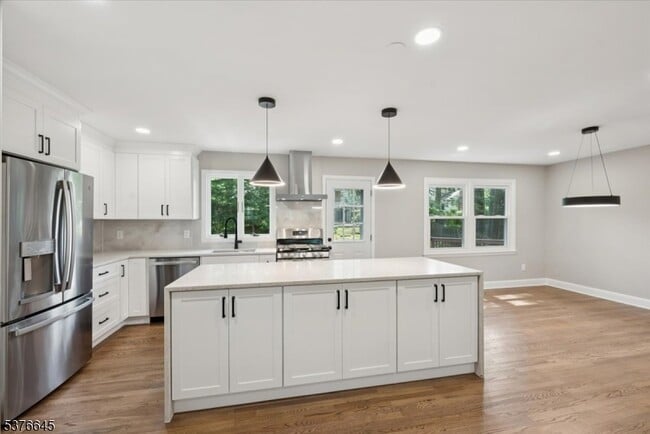 Building Photo - 19 Braidburn Way