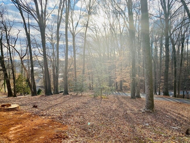 Building Photo - WAITLIST APPLICATIONS ONLY - AVAILABLE NOV...
