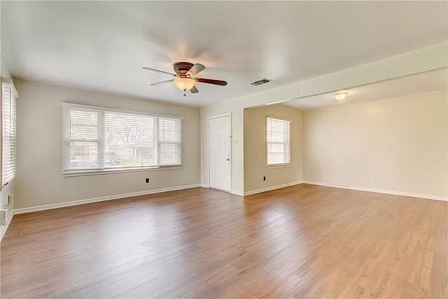 Building Photo - 6212 Sundown Dr