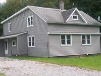 Building Photo - 92 Perfield Rd