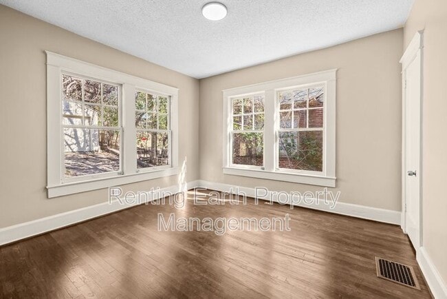 Building Photo - 1420 47th St Ensley