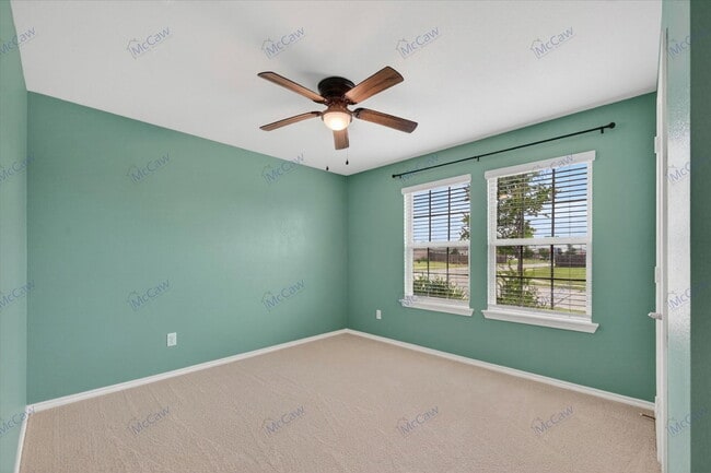 Building Photo - 800 Windmill St