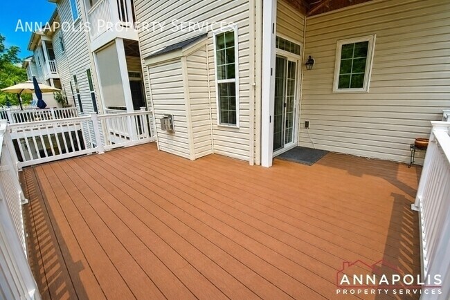 Building Photo - 717 Millhouse Dr