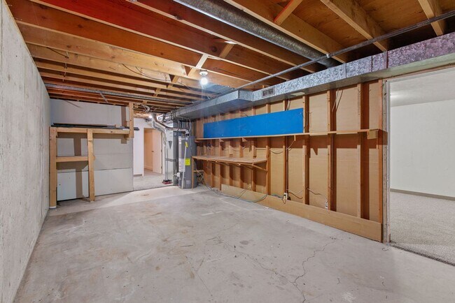 Building Photo - 1721-1723 Dotsero Ave