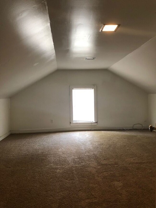 Building Photo - 148 Barnett Pl