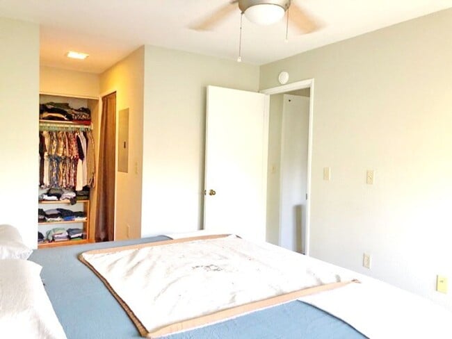 Building Photo - Keonekai Villages upstairs 2 bedroom, 1.5 ...
