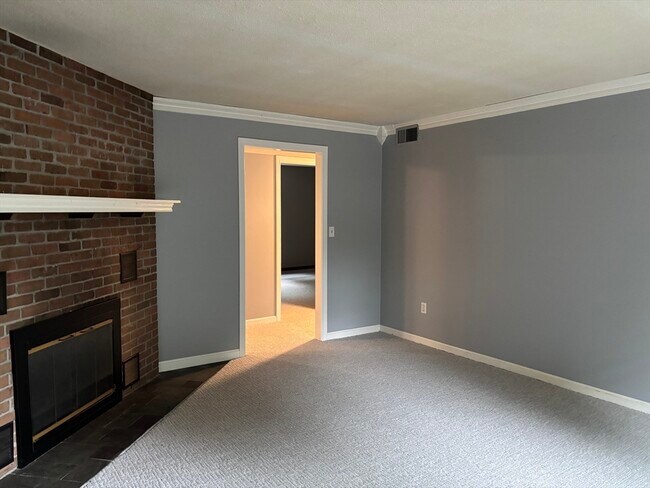 Building Photo - 157 Norton Ave