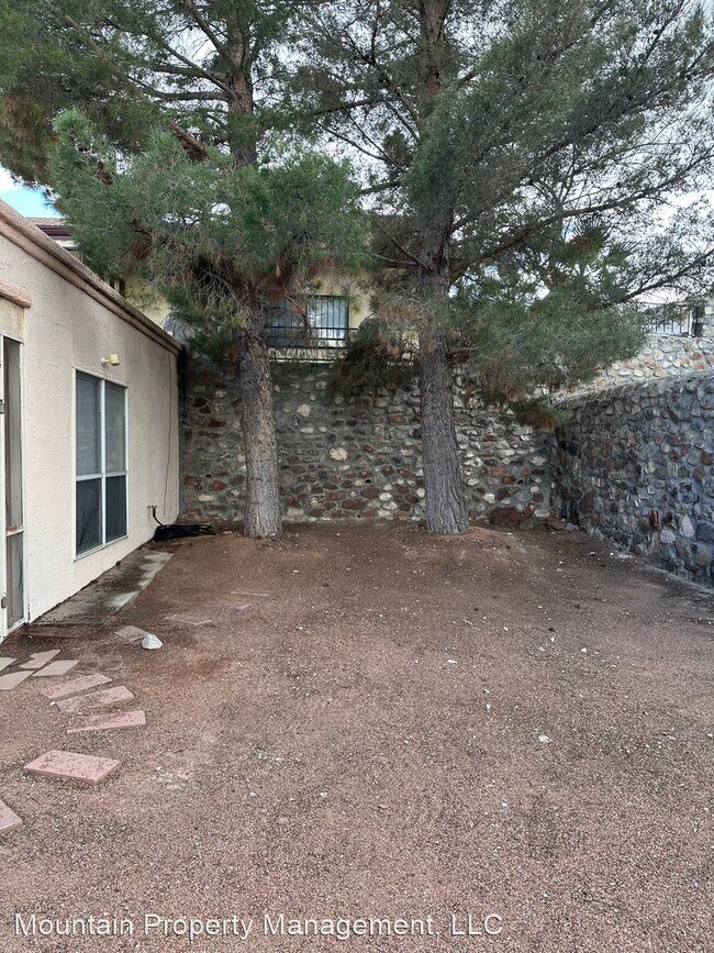 Building Photo - 2 br, 2 bath House - 6829 Ridge Top Dr