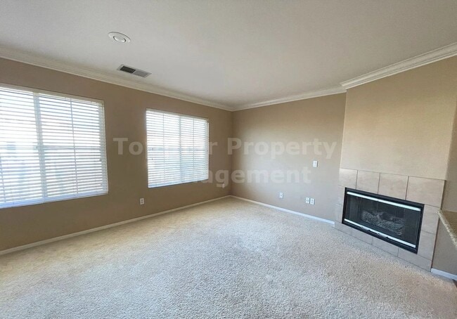 Building Photo - ***Gorgeous 2 bed / 2.5 bath / 1,202 sqft ...