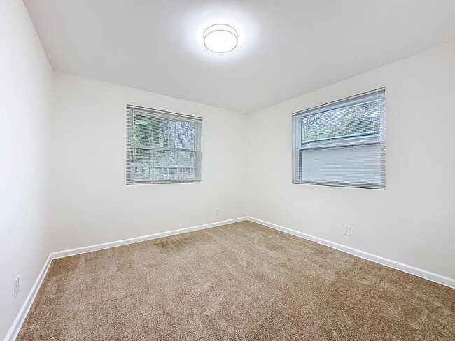 Building Photo - 5243 Poppy Dr