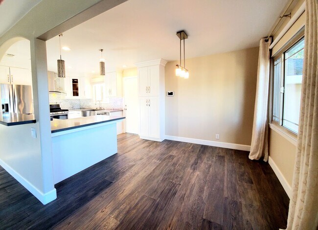 Building Photo - Stunning home in san mateo