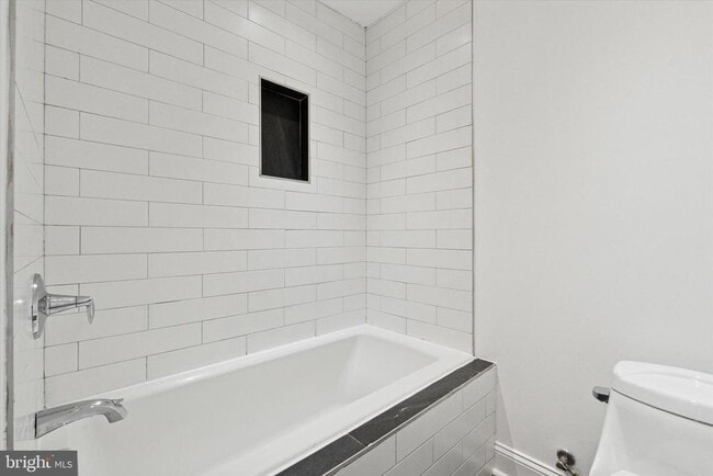 Building Photo - 705 Watkins St