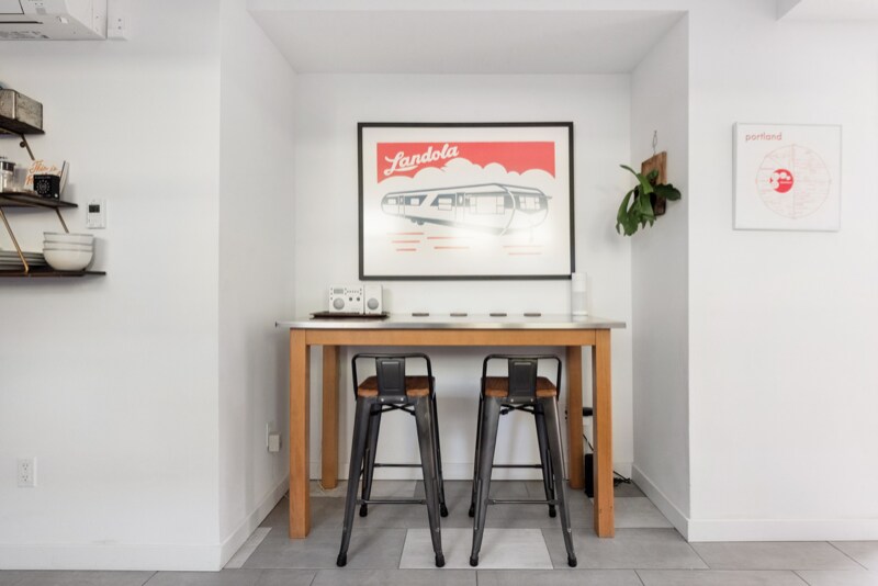 Building Photo - 6824 N Catlin Ave