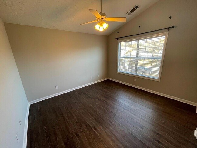 Building Photo - 3251 Avensong Village Cir