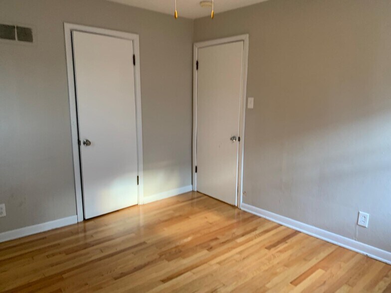 Second Bedroom - 7107 Dartmouth Ave