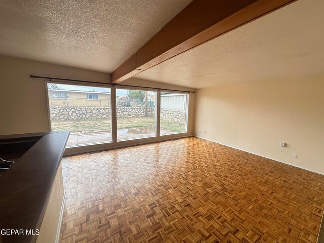 Building Photo - 5113 Trew Ct
