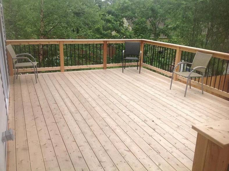 Unit 2 - 4538 Wentworth Ave