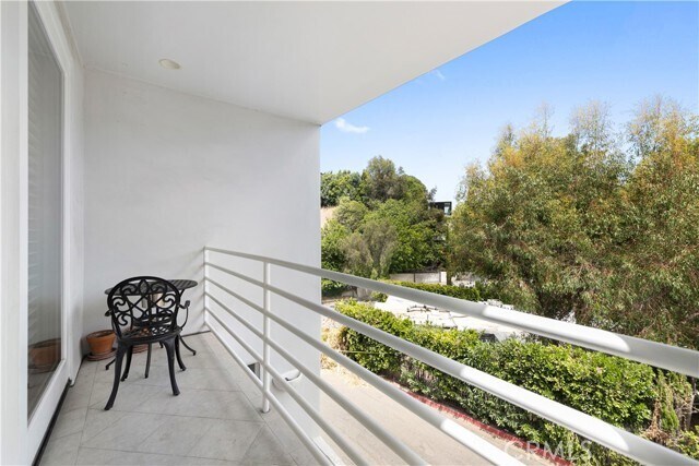 Building Photo - 1356 Summitridge Dr