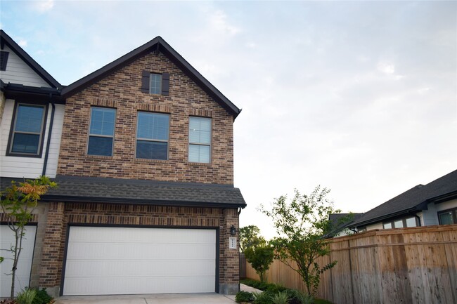 Building Photo - 9442 Starlight Oak Dr