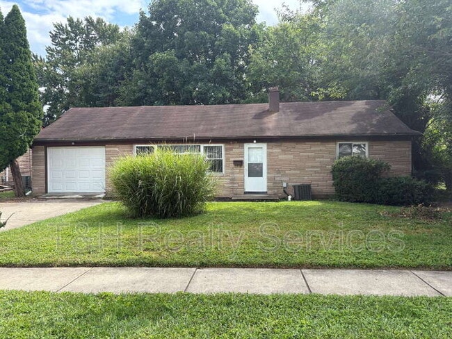 Building Photo - 636 Park Dr