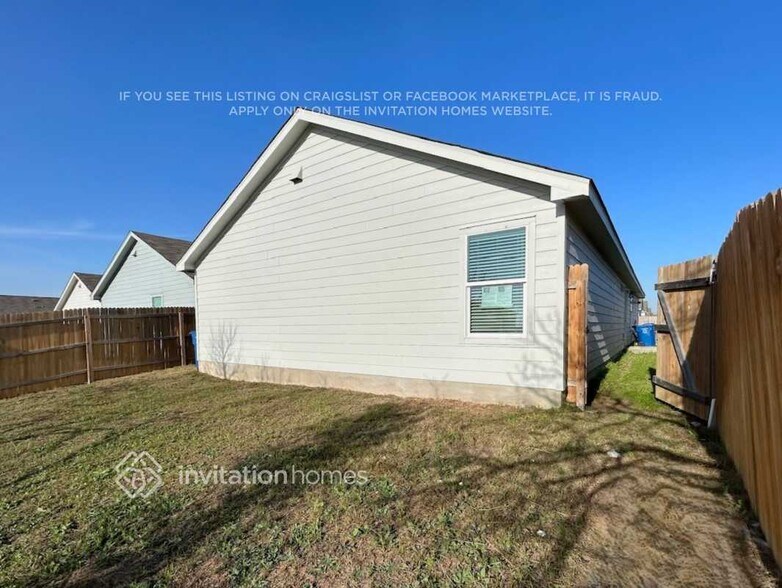 Building Photo - 3322 Carducci Dr