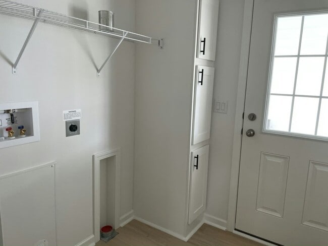 Building Photo - 748 Arbor Estates Way