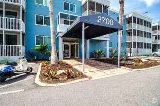 Building Photo - 2 Bedroom 2 Bath Condo in the Heart of Sar...