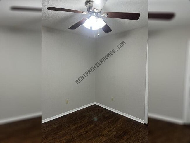 Building Photo - 2437 NW 112th St