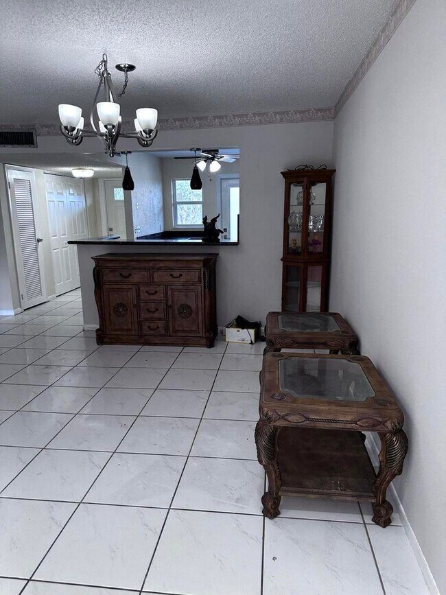 Building Photo - 6200 S Falls Cir Dr