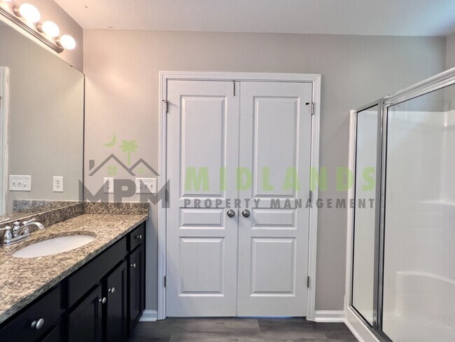 Building Photo - 464 Edenhall Dr