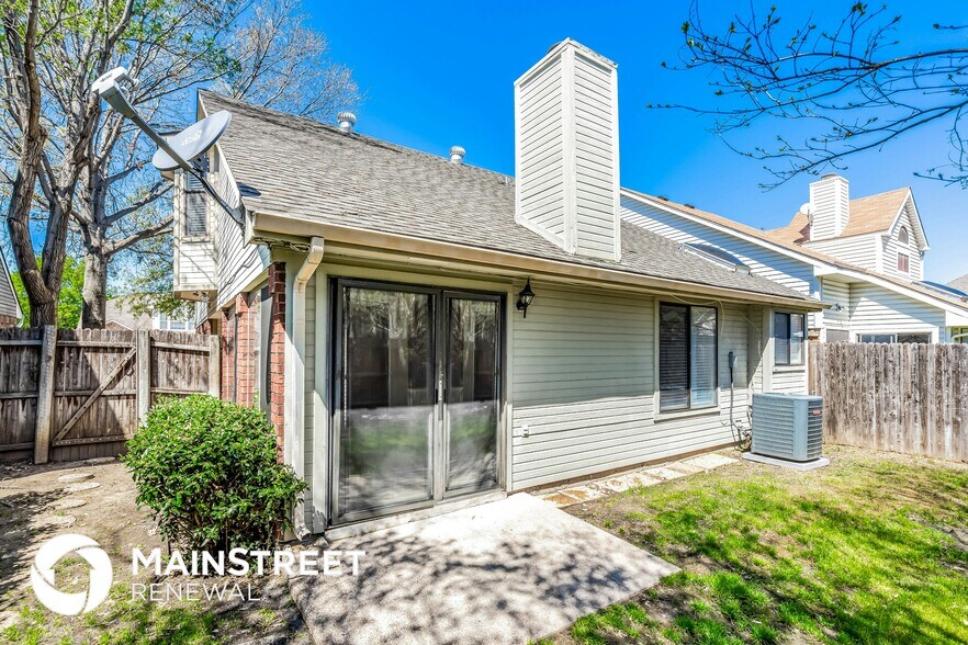 Building Photo - 2048 Wanderlust Dr