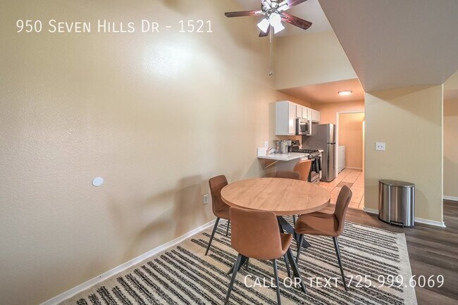 Building Photo - 950 Seven Hills Dr