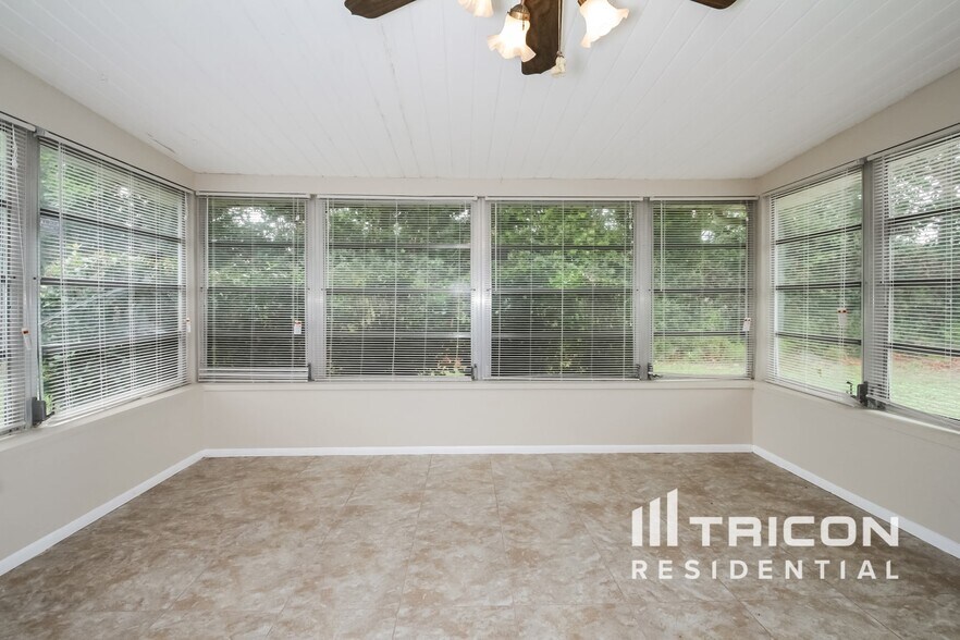 Building Photo - 6504 Georgia Ave