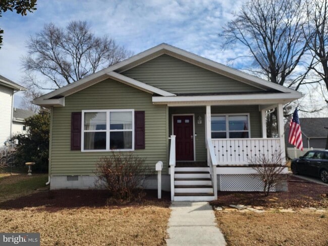 Building Photo - 903 N Walnut St